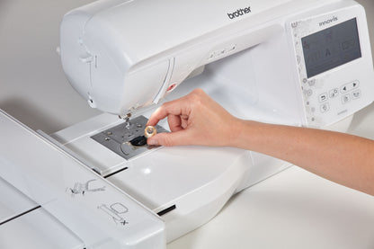 Brother Innov-Is 880E Embroidery Machine