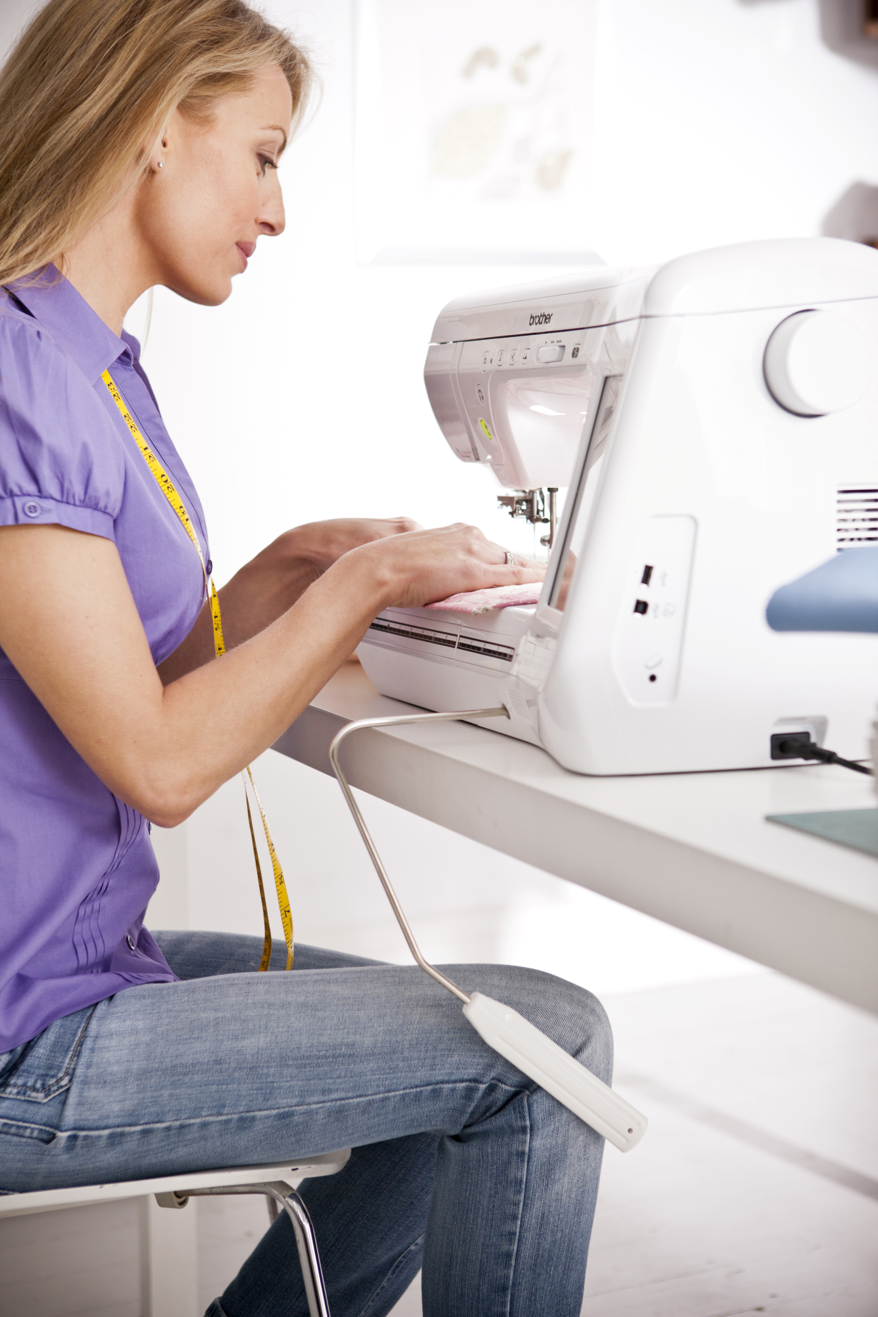 Innov-is VQ2 sewing and quilting machine