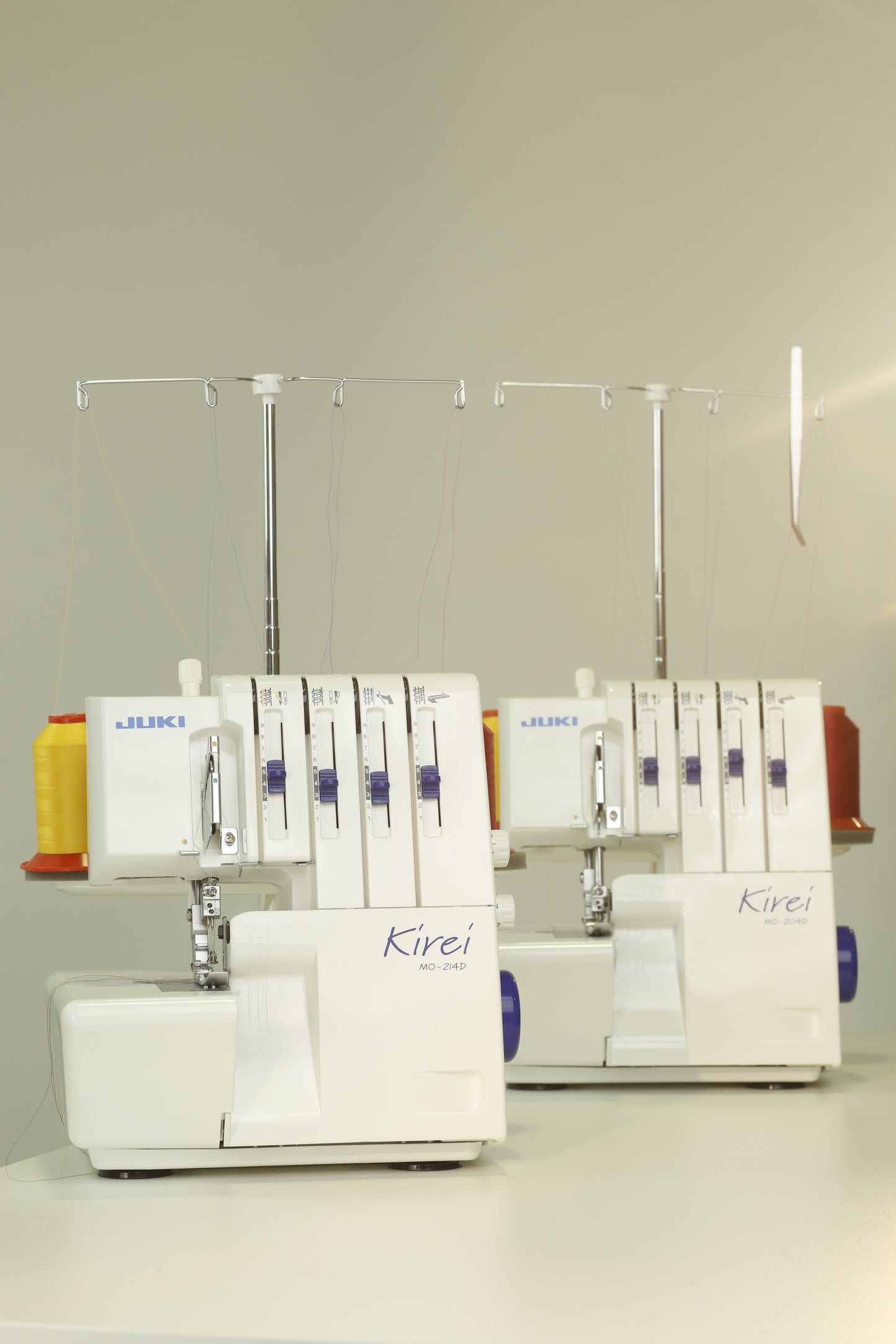 Juki MO-214D Overlocker