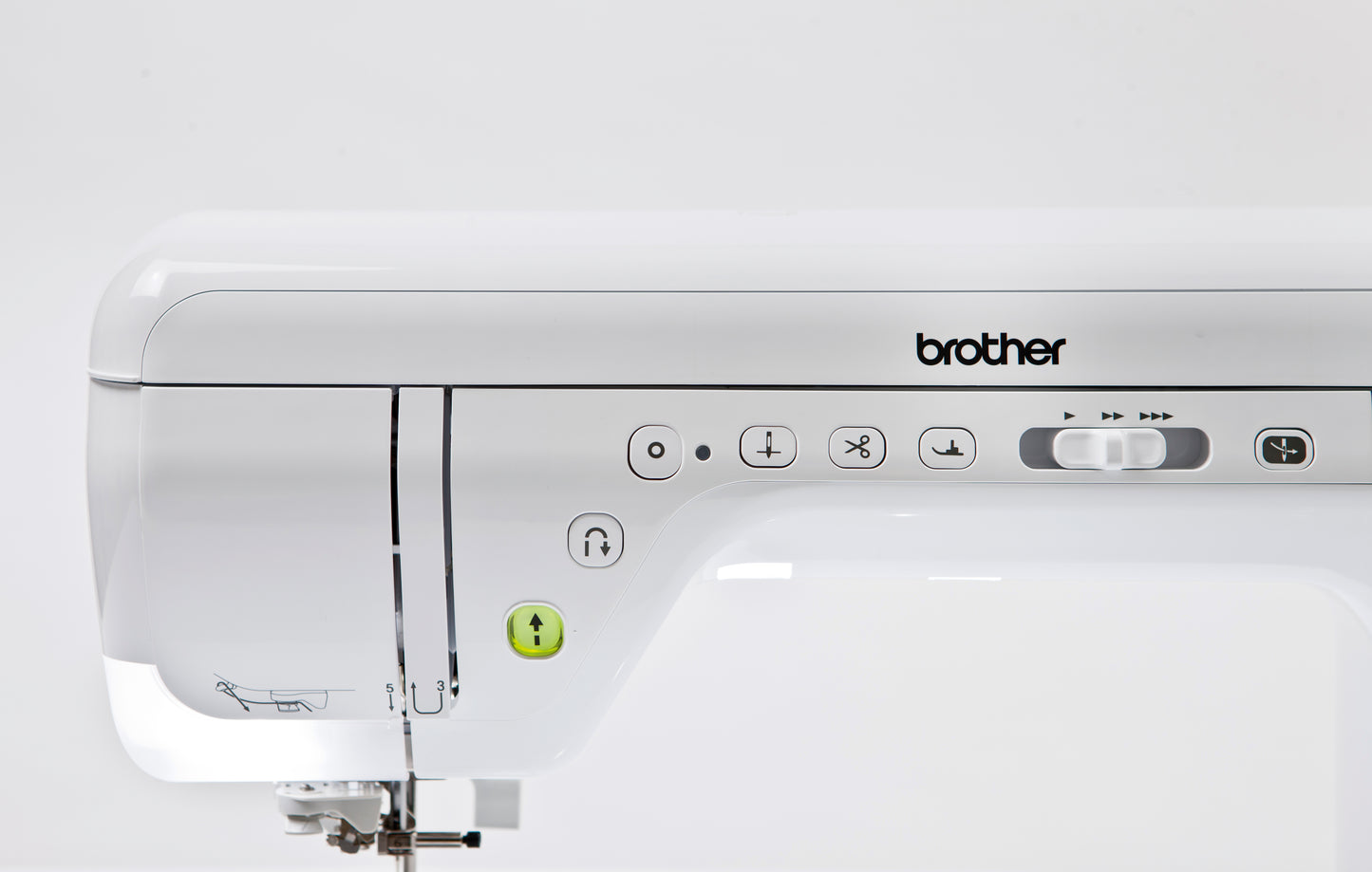 Innov-is VQ2 sewing and quilting machine